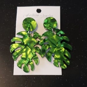 Vibrant green leaf dangle earrings handmade